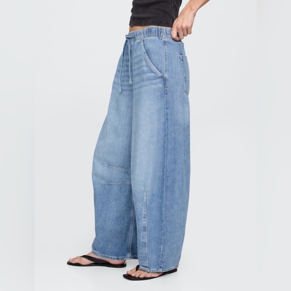 GAP Denim - GAP Mid-Rise Horseshoe Jeans | Medium